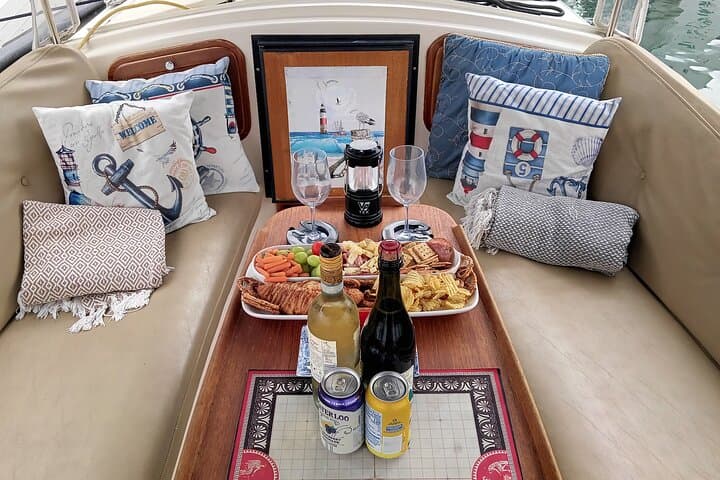 Marina del Rey Romantic Dinner Cruise: Wine, Sushi & Sunset Boat Experience photo 2