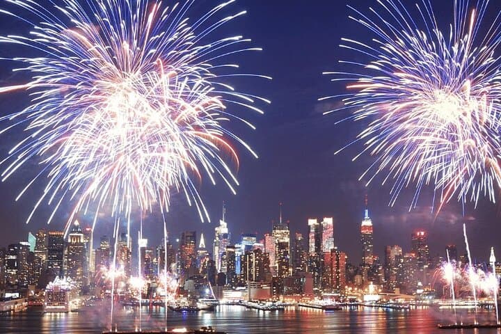 NYC 4th of July Fireworks Cruise — Open Bar, BBQ Buffet & Live Music photo 1