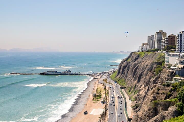 Miraflores Bike Tour and Beginner Surf Lessons on Lima’s Coast photo 4