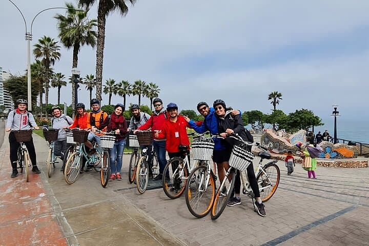 Miraflores Bike Tour and Beginner Surf Lessons on Lima’s Coast photo 6