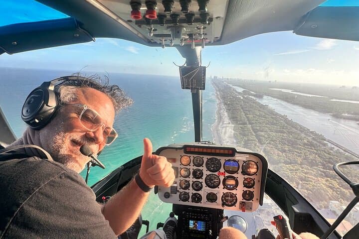Helicopter Tour Ft. Lauderdale to Miami Beach — 35-Min Ocean, City & Wildlife Flight