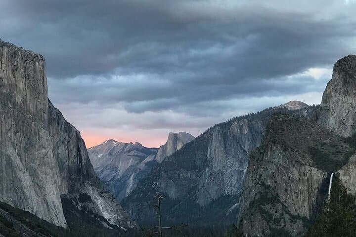 Glacier Point and Yosemite Valley Small-Group Day Tour from Mariposa — Hwy 140 Route photo 4