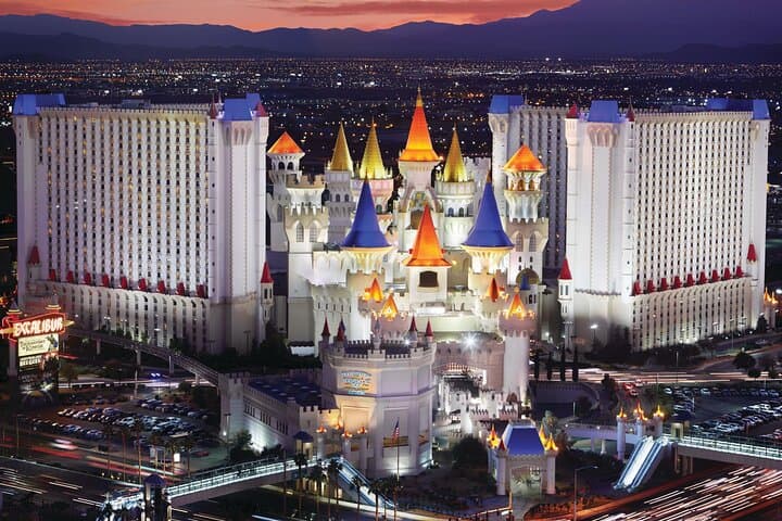 Max Flight Simulator at Excalibur: 360° Roller Coaster & Flight Experience photo 2