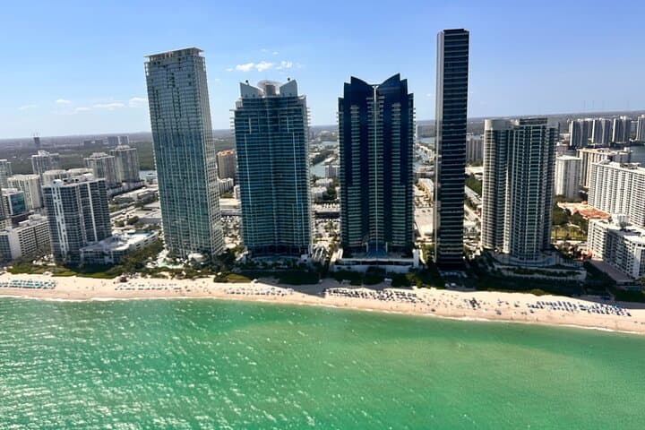 Sunset Helicopter Tour from Fort Lauderdale to Miami Beach — Hard Rock Guitar & Coastal Overflight photo 6
