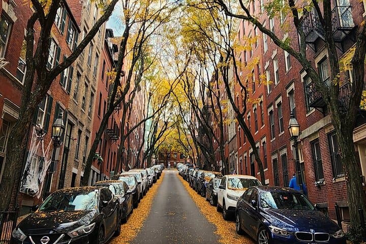 Beacon Hill Underground Railroad Walking Photo Tour — Guided Historical Photo Walk in Boston