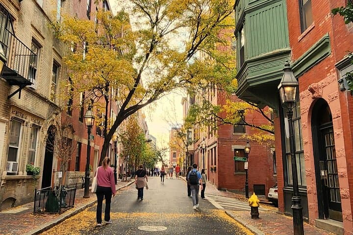 Beacon Hill Underground Railroad Walking Photo Tour — Guided Historical Photo Walk in Boston photo 5