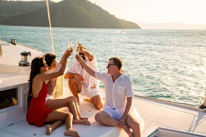Sunset Luxury Sail in Banderas Bay, Puerto Vallarta photo 2