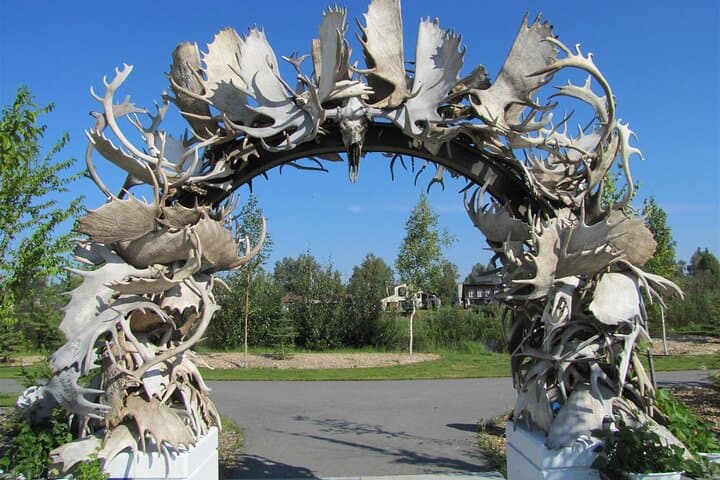Fairbanks Top City Highlights Tour: Insider Summer & Fall Highlights photo 5