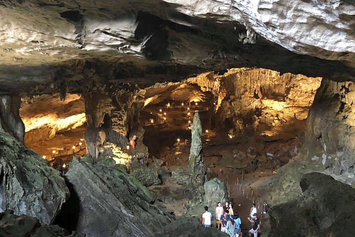 Halong Bay Day Cruise: Kayak Luon Cave, Explore Sung Sot & Swim at Titop photo 4