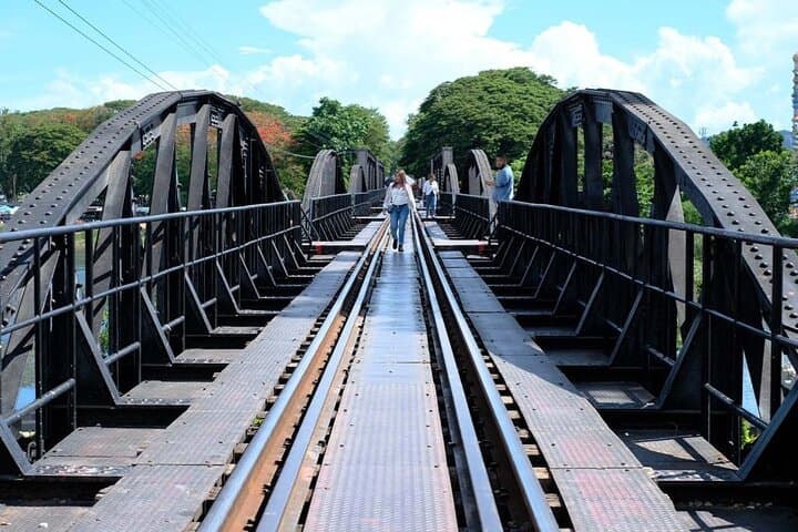 Long Way Down: Chiang Mai to Phuket Motorcycle Tour — 14-Day Thailand Coast-to-Coast Ride photo 4