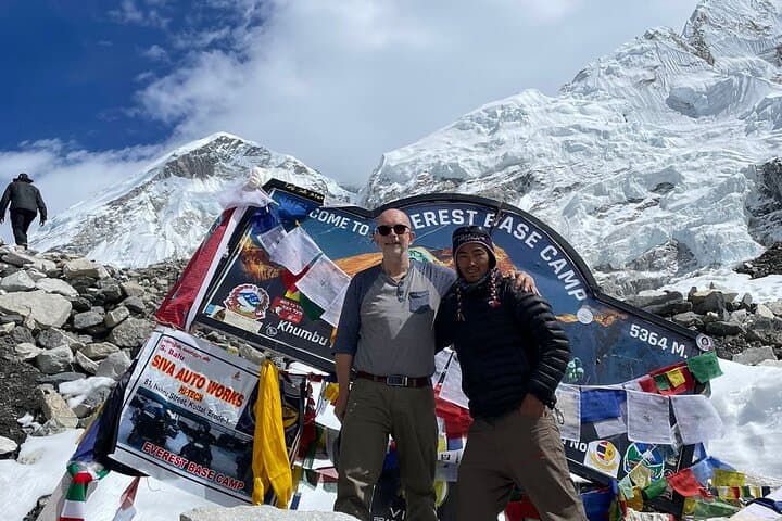 7-Day Everest Short Trek: Lukla to Everest Base Camp with Helicopter Return