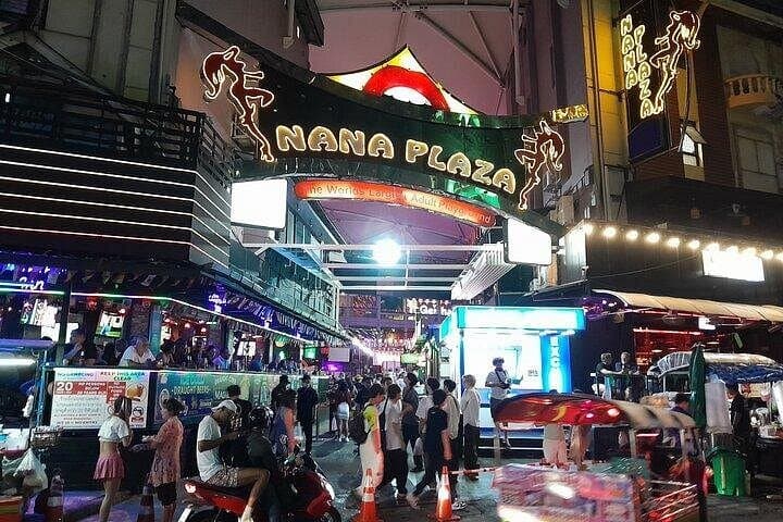Bangkok Red-Light District Walking Tour: Soi Cowboy, Nana & Sukhumvit Nightlife Secrets photo 4