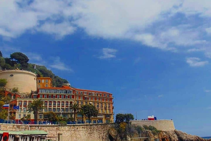 Private Nice 5-Hour City Tour — Promenade des Anglais, Vieux Nice & Castle Hill photo 2