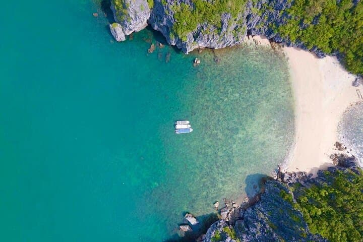 Private Canoe Adventure: Halong & Lan Ha Bay in 4 Hours