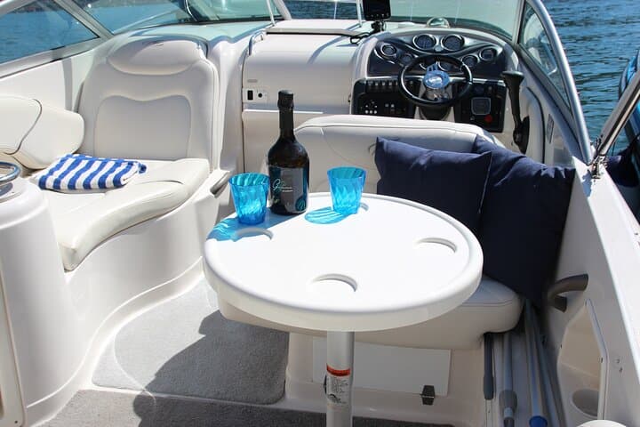 Private Lake Como Boat Tour: Villas, Swimming & Prosecco photo 6