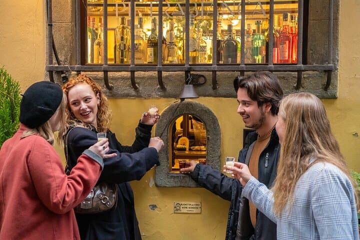 Florence Night Out: Bar Crawl, Dark History & Historic Wine Windows