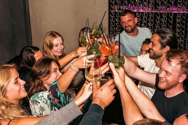 Florence Night Out: Bar Crawl, Dark History & Historic Wine Windows photo 2