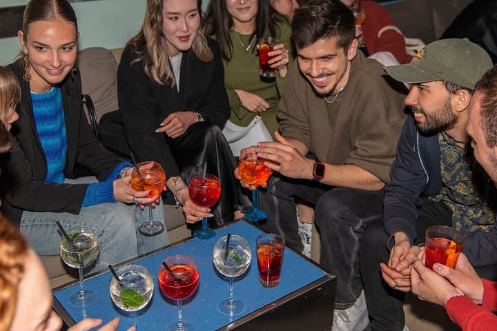 Florence Night Out: Bar Crawl, Dark History & Historic Wine Windows photo 3