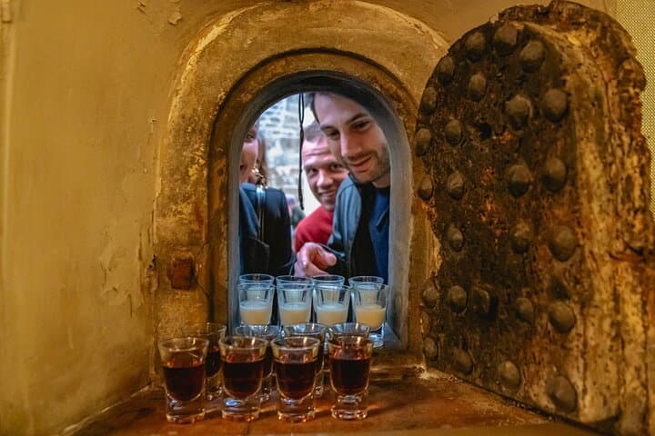 Florence Night Out: Bar Crawl, Dark History & Historic Wine Windows photo 5