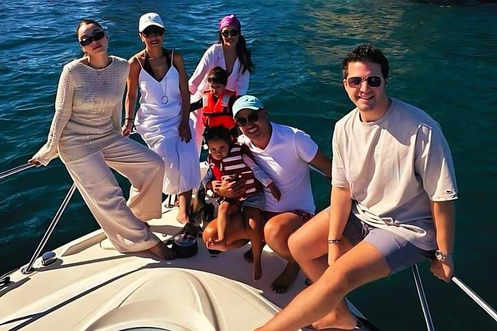 Cabo Private Yacht Cruise to El Arco: Snorkel, Sightsee & Sip photo 2
