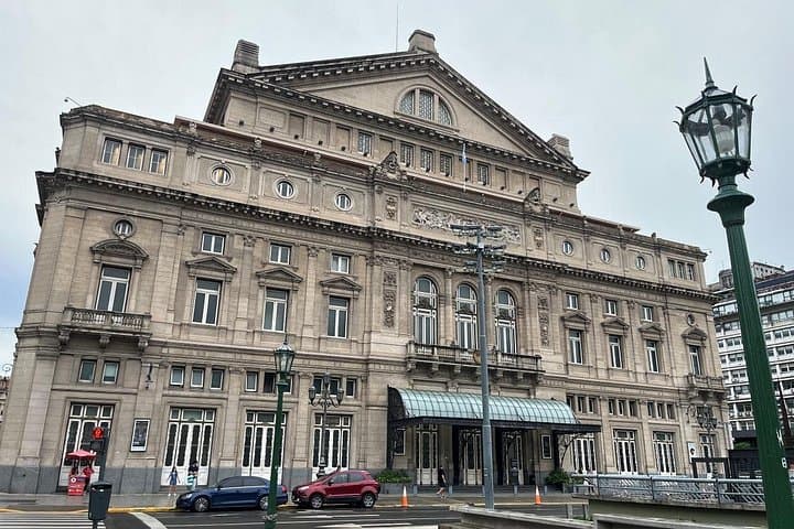 Buenos Aires Multicultural Sightseeing Tour with Lunch — City Highlights & Puerto Madero Meal photo 4