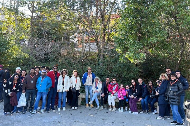 Guided Tour of the Alhambra Surroundings: Walk the Walls, Gates and Gardens of Granada photo 6
