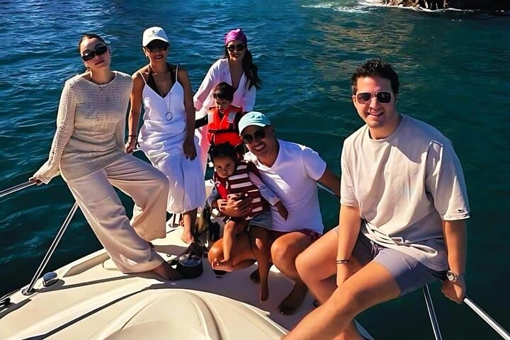Private Yacht Snorkel & Coastal Cruise in Cabo San Lucas photo 5
