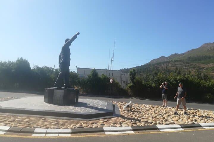 Full-Day Cape Winelands: Private Stellenbosch & Franschhoek Wine Tram Experience photo 6