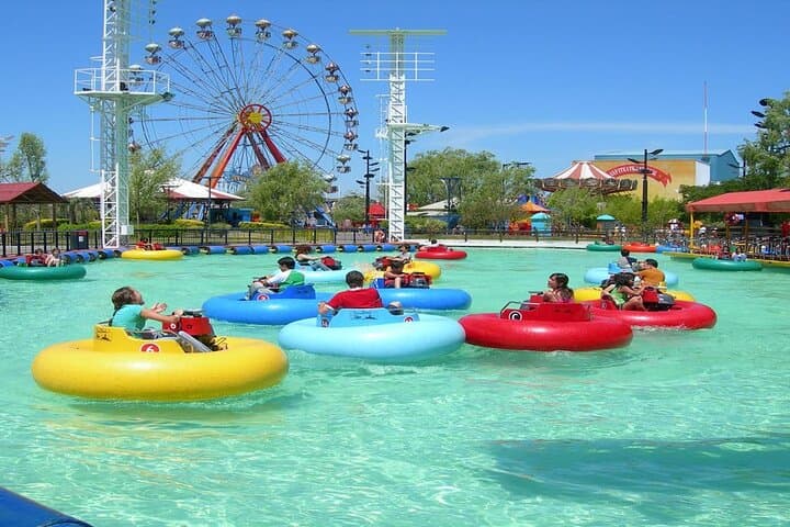 Parque de La Costa Day Trip: Tigre Amusement Park & Delta Catamaran photo 3