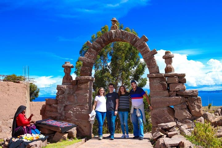 Full-Day Speedboat Tour to Uros & Taquile Islands on Lake Titicaca photo 4