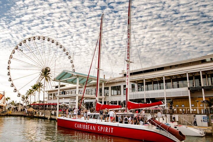 Sunset Sail Miami: Champagne Cruise Along Biscayne Bay photo 2