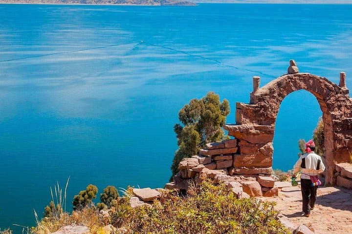 Full-Day Speedboat Tour to Uros & Taquile Islands on Lake Titicaca photo 1