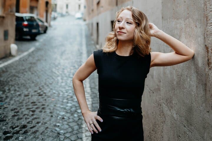Private Photoshoot in Rome with a Local: Capture Iconic Landmarks & Hidden Streets photo 6