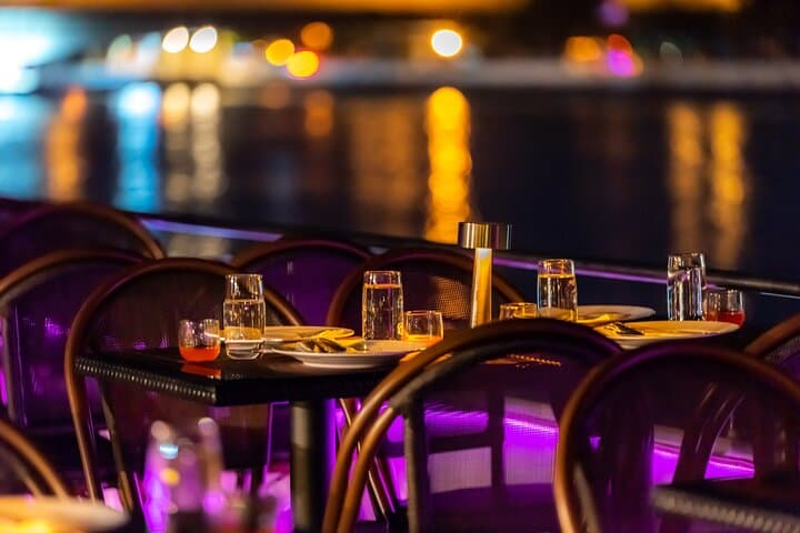 Bangkok Chao Phraya Luxury Dinner Cruise — 5-Star Night Buffet & Rooftop Views photo 6