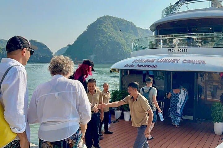 D'Charme Luxury Day Cruise: Lan Ha to Lan Ha Bay Day Trip from Cat Ba photo 6