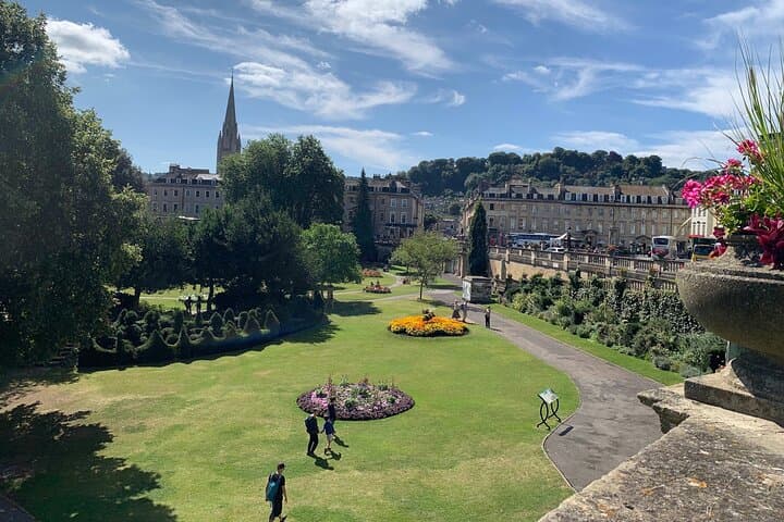 Bath Self-Guided Walking Tour & Scavenger Hunt: Roman Baths to Royal Crescent photo 3