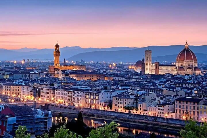 Glide Through Florence: Private Golf Cart Tour of Duomo, Ponte Vecchio & Hidden Lanes photo 3