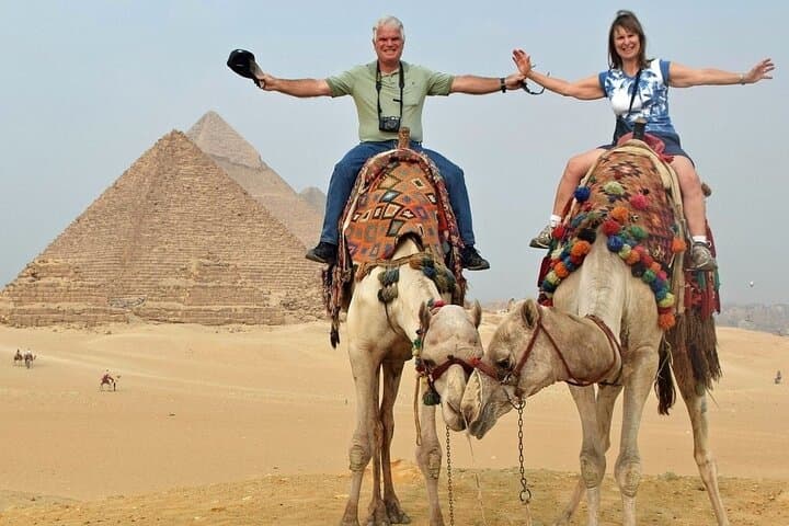 Half-Hour Camel Ride at Giza Pyramids — Short Camel Tour with Sphinx Views