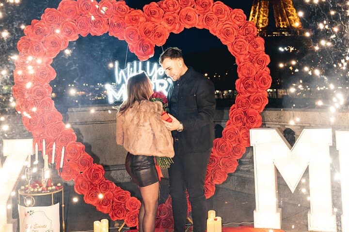 Eiffel Tower Proposal Package — Private Romantic Proposal in Paris photo 5