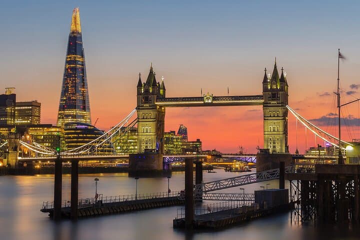Bespoke London Half-Day Driving Tour: Private Route Through Royal Sights photo 3