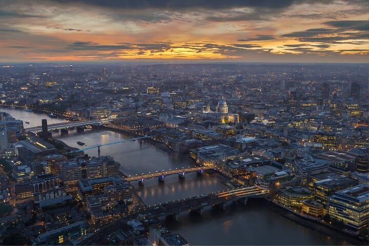 Bespoke London Half-Day Driving Tour: Private Route Through Royal Sights photo 4