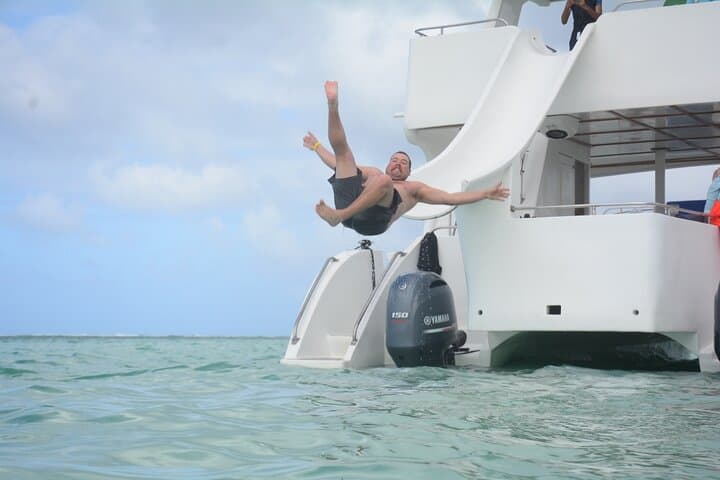 Private Catamaran Cruise from Punta Cana: Snorkel, Natural Pool & Open Bar photo 6