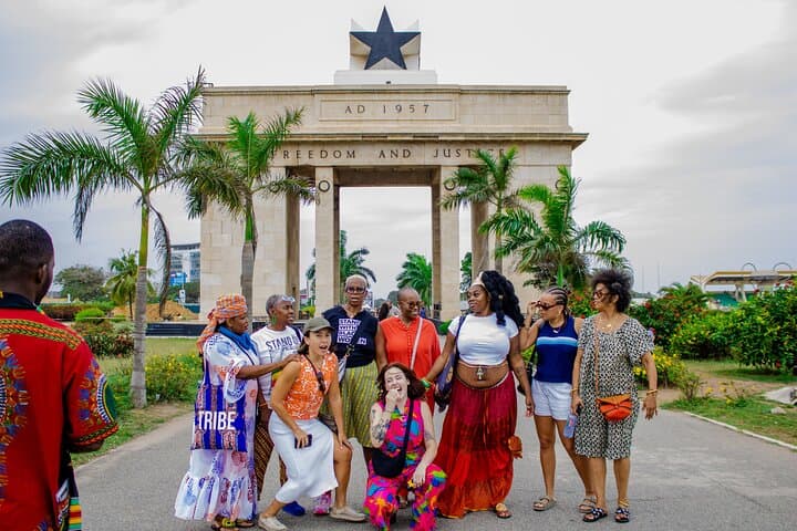 Half-Day Accra Cultural Highlights: Independence Square, Museums & Makola Market photo 2