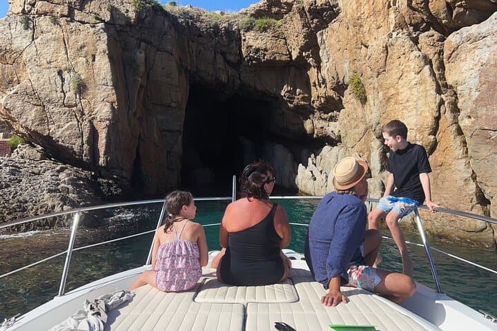 Cefalù Coast Boat Excursion & Snorkeling: 3-Hour Sunset Aperitif photo 3