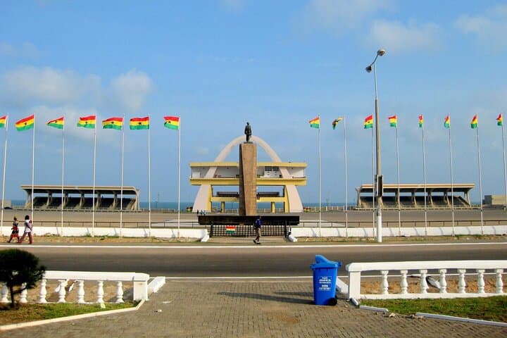 Half-Day Accra Cultural Highlights: Independence Square, Museums & Makola Market photo 5