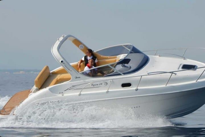 Private Syracuse Boat Cruise: Swim & Snorkel Sicily's Turquoise Beaches