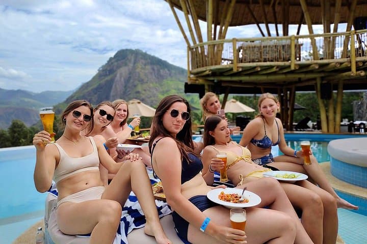 8-Day Sri Lanka Highlights: Luxury Hotels, Private Car & Wildlife Safaris photo 2