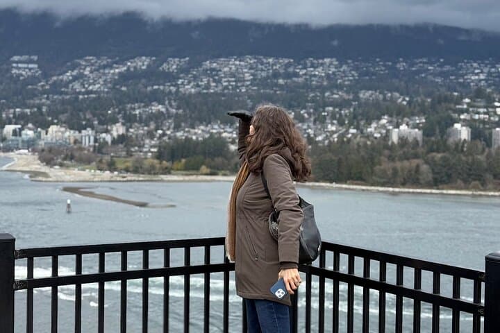 Stanley Park VIP Car Tour: Small-Group Comfort & Best Sights in 2 Hours photo 4