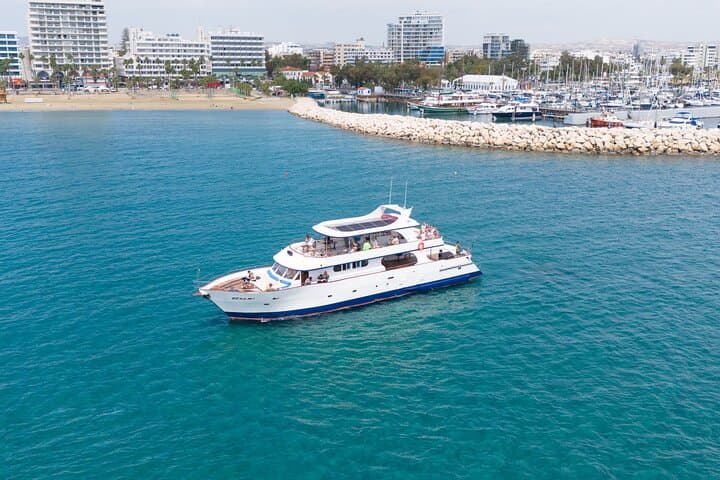 Larnaca Mini Cruise: 90-Minute Coastal Sail to Mackenzie Beach and Plane-Spotting