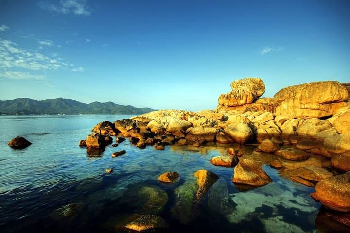 Nha Trang Cultural Landmarks, Local Cuisine & Mud Bath Day Tour photo 6